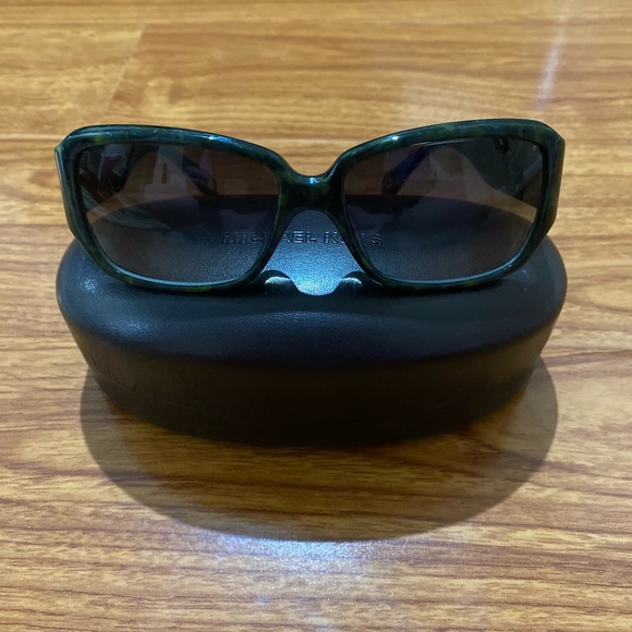 Michael Kors Sunglasses - Picture 4 of 5